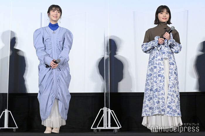 浜辺美波、岸井ゆきの(C)モデルプレス
