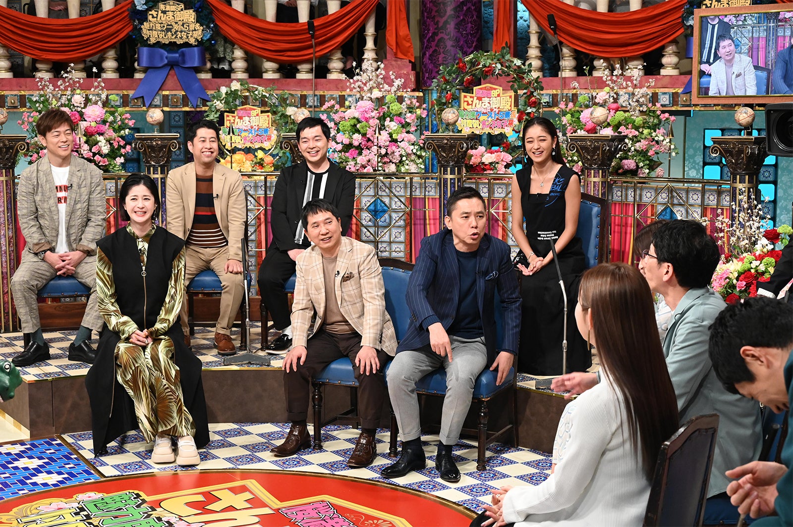 （後列左から）陣内智則、ウエストランド、みちょぱ（前列左から）松本若菜、爆笑問題（C）日本テレビ