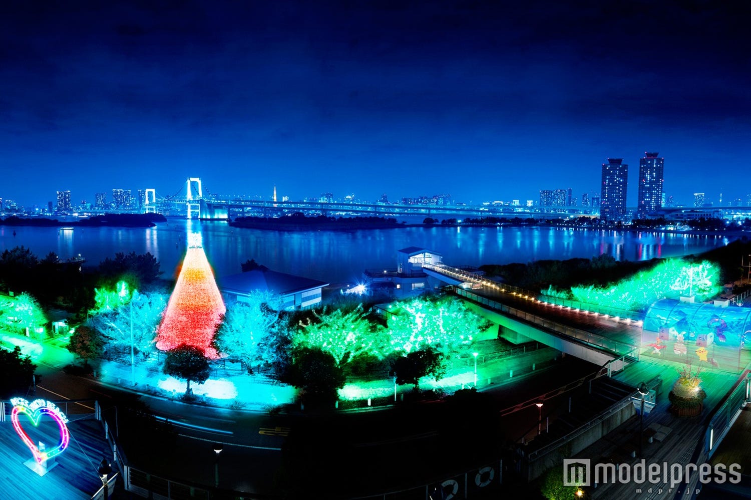 お台場に“ポケモンイルミ”輝く 光と音でピカチュウたちの世界観を表現