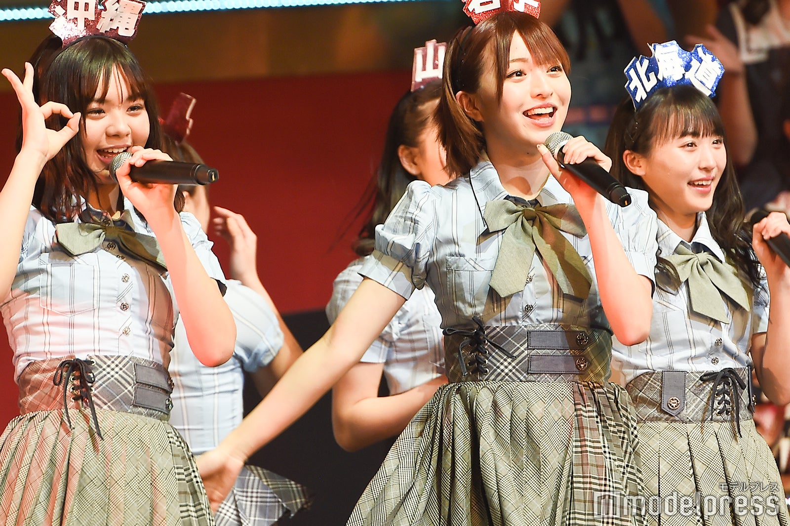 宮里莉羅、佐藤七海、「AKB48グループリクエストアワー セットリストベスト100 2019」 （C）モデルプレス