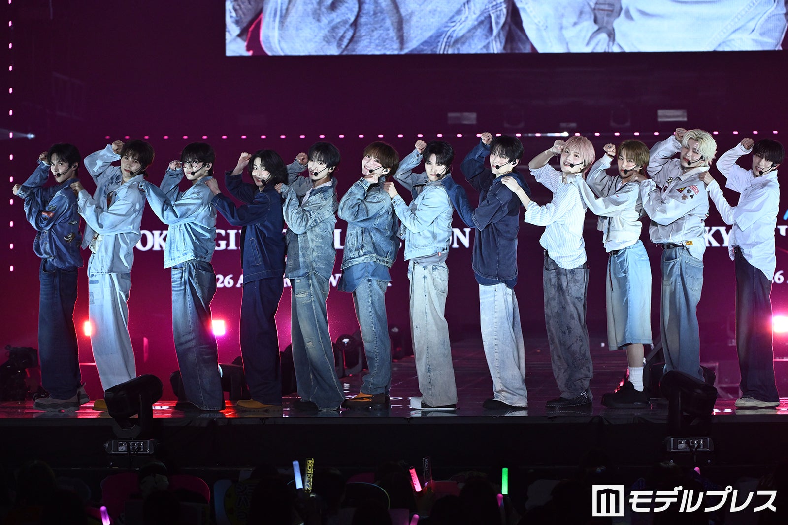 KO1KEYZ（左から）YURA、YUKI、KOSUKE、KEITO、SIYOUNG、DAIKI、ISSA、SHINHAENG、YOSHIKI、TOWA、RYUJI、RYOGA（C）モデルプレス