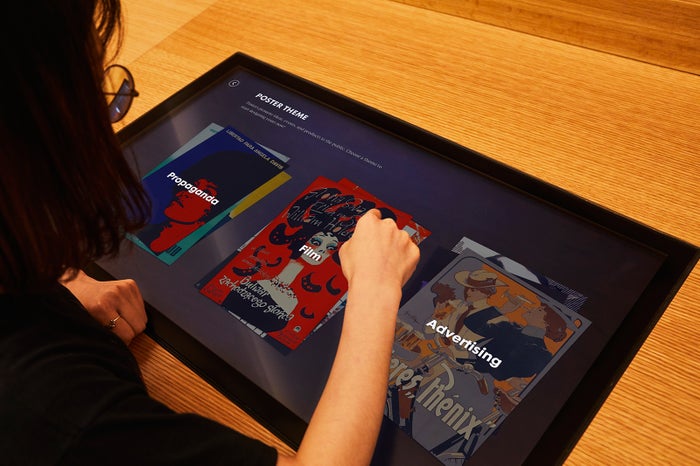 ポスターマシン／Samuel Morgan Photography