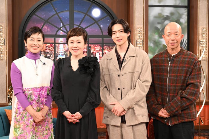 有働由美子、大竹しのぶ、松下洸平、小峠英二(C)日本テレビ