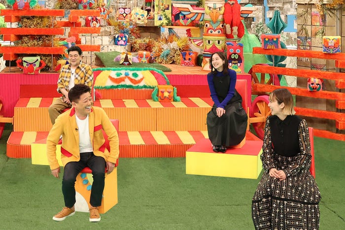 (左から)富澤たけし、坂上忍、堀田真由、柴咲コウ (C)フジテレビ