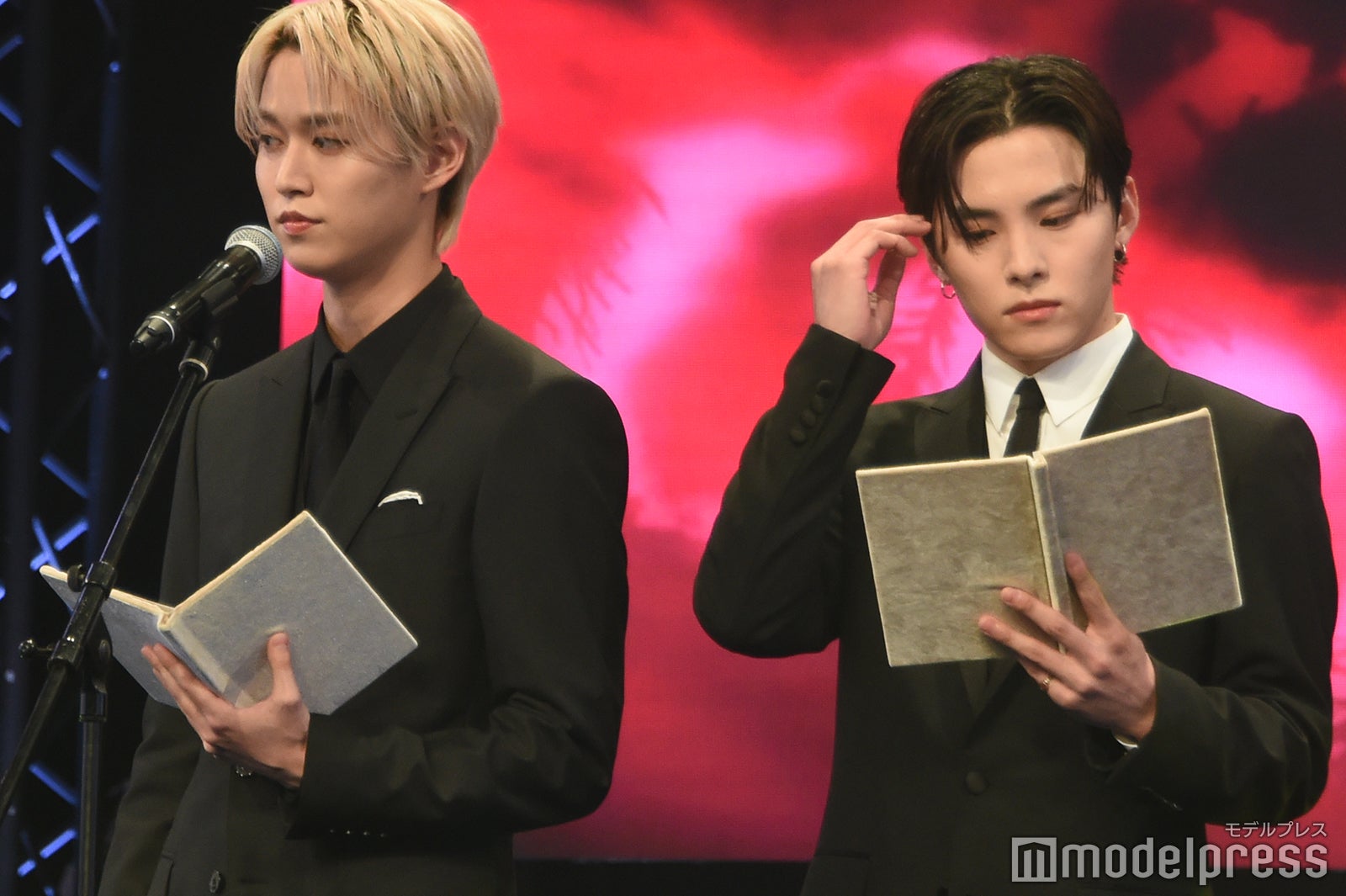 白岩瑠姫、川西拓実（C）モデルプレス