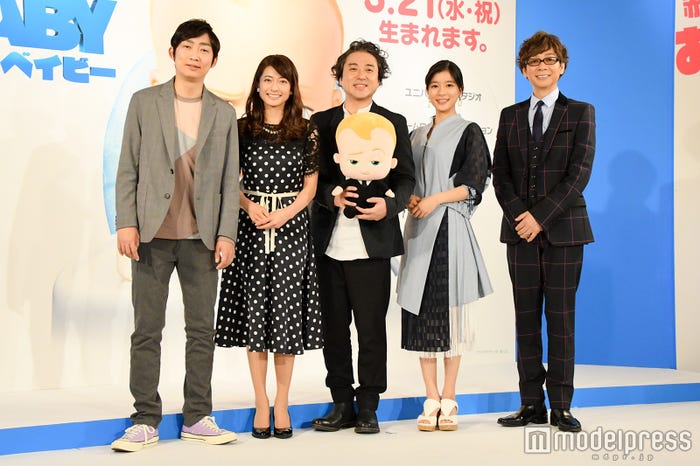 (左から)石田明、乙葉、ムロツヨシ、芳根京子、山寺宏一 (C)モデルプレス