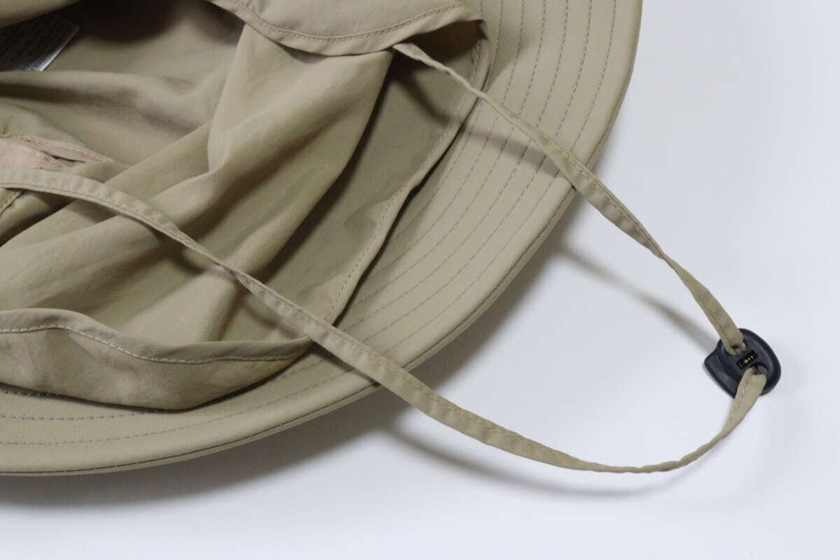 ネックカバーハット　ストラップ