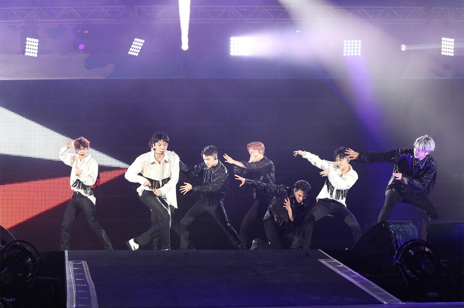 EXO（写真提供：avex）