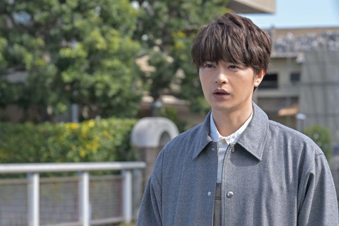 瀬戸康史「くるり~誰が私と恋をした?~」より(C)TBS