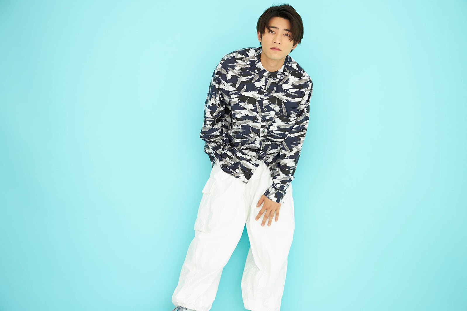 板垣瑞生／「板垣瑞生カレンダー2022.4－2023.3」STARDUST SHOPPERS特典・スペシャルフォト（C）SDP