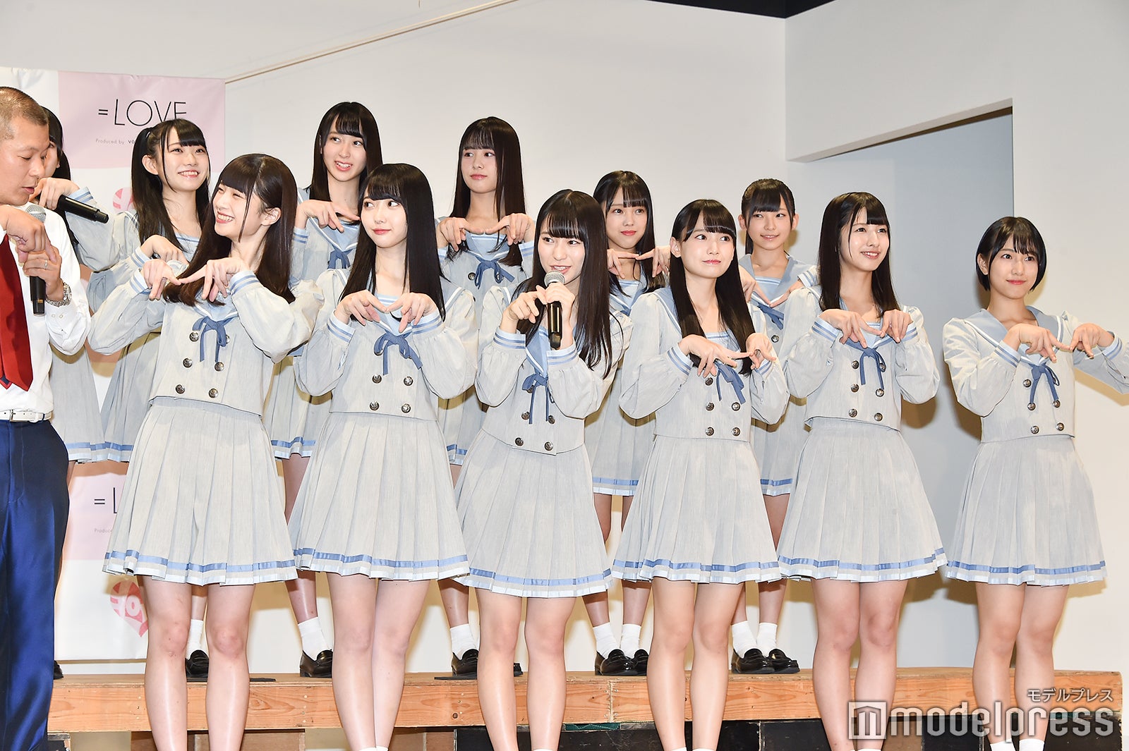 （前列左から）菅波美玲、谷崎早耶、冨田菜々風、鈴木瞳美、河口夏音、蟹沢萌子（後列左から）櫻井もも、本田珠由記、川中子奈月心、尾木波菜、落合希来里、永田詩央里 （C）モデルプレス