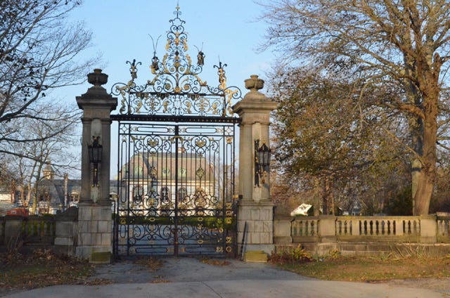 漫画 アニメに登場するお金持ちキャラ1位 おぼっちゃまくん 2位 こち亀 中川 モデルプレス 漫画 アニメに登場するお金持ちキャラ1位 おぼっちゃまくん 2位 こち亀 中川 モデルプレス