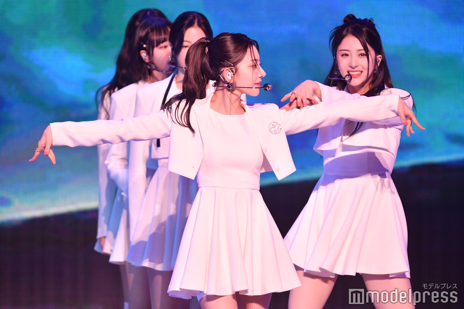 LE SSERAFIM（C）モデルプレス