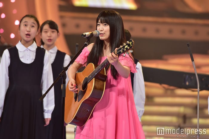 Miwa 肩出しピンクドレスで歌唱 中学生と心の絆を 結ぶ 紅白リハ最終日 モデルプレス Miwa 肩出しピンクドレスで歌唱 中学生と心の絆を 結ぶ 紅白リハ最終日 モデルプレス