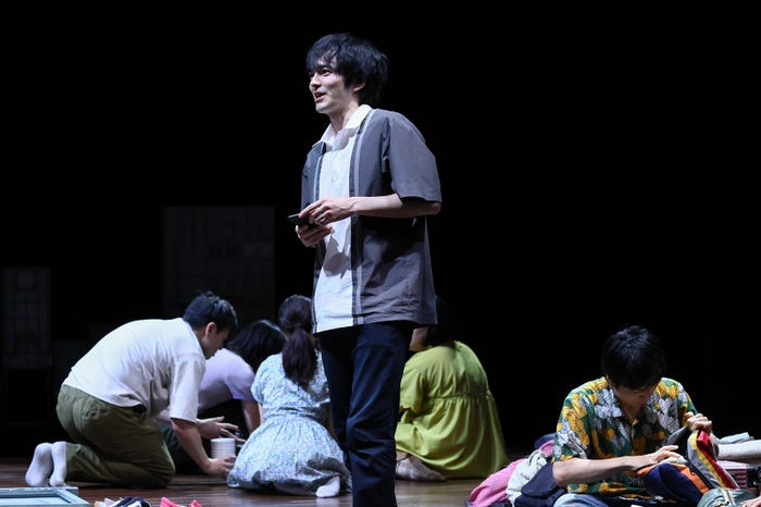 「友達」舞台写真 撮影:宮川舞子(写真提供:シス・カンパニー)