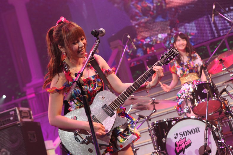 河西智美（C）AKS