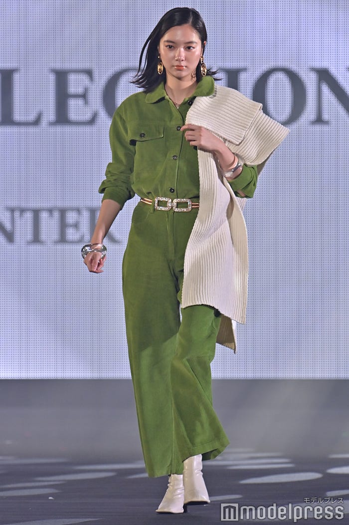 新川優愛 (C)モデルプレス