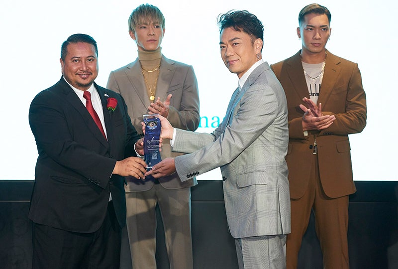 贈呈の様子／画像提供：マリアナ政府観光局