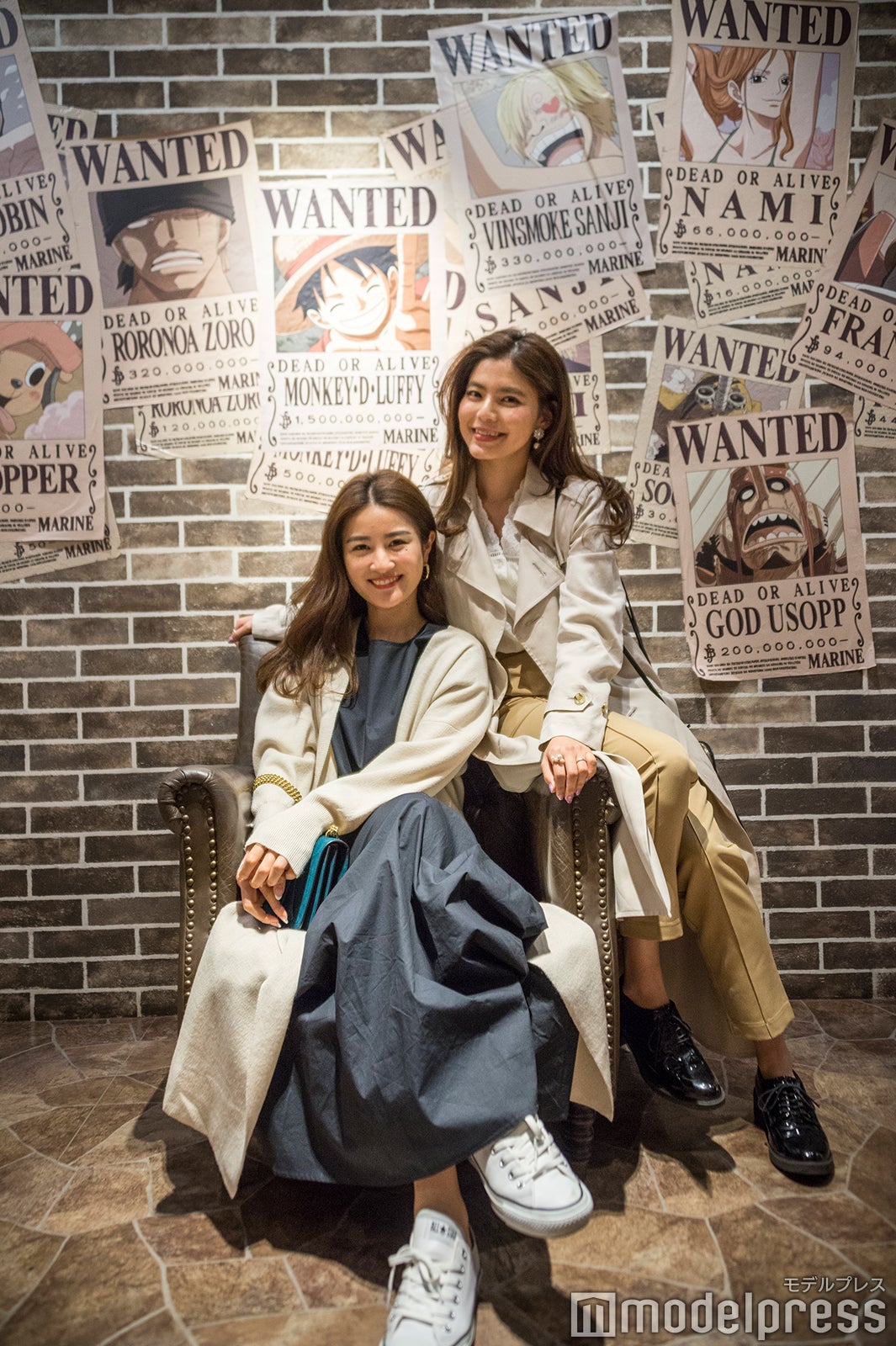 フォトスポットでもパチリ （C）モデルプレス