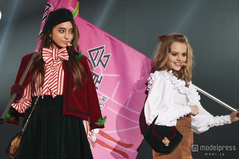 石田ニコル、ダコタ・ローズ