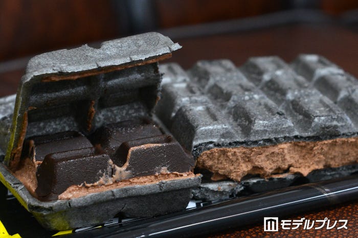 ブラックサンダーチョコモナカ(C)モデルプレス