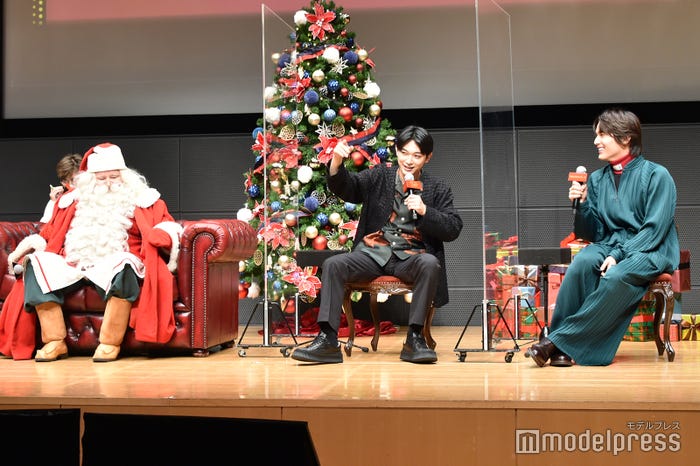 サンタクロース、吉沢亮、中川大志 (C)モデルプレス