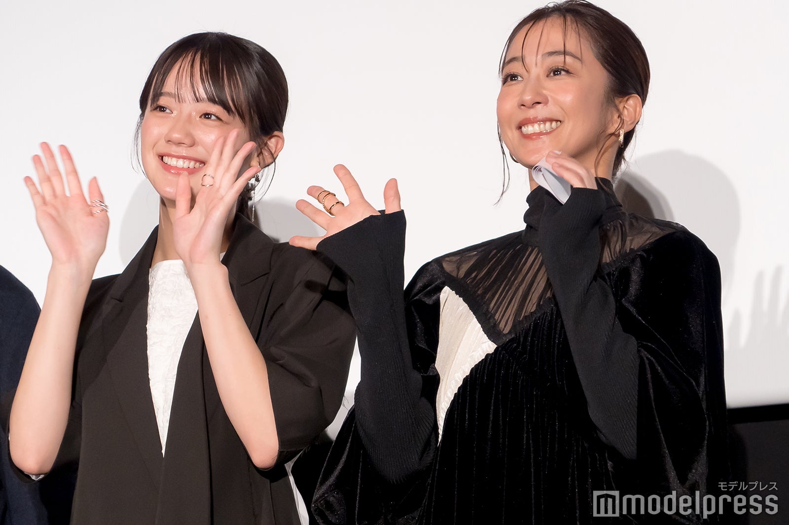 中島瑠菜、優香（C）モデルプレス