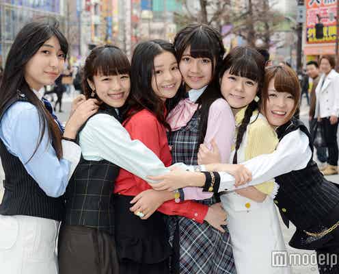 異色のオフィス系ガールズ・カプ式会社ハイパーモチベーション、“名刺交換”でファンと密接交流