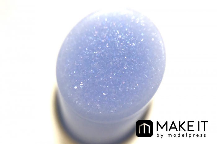 寒色系のパールがたっぷり入っている (C)メイクイット