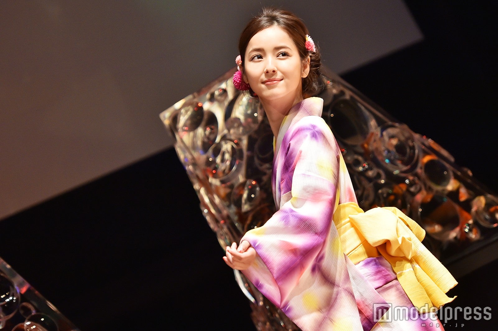 兵児帯（へこおび）は金魚のゆらゆらをイメージ！佐々木希（C）モデルプレス