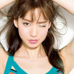 モデルプレス - 一瞬で可愛く垢抜ける!“ふんわり女っぽ眉”にイメチェンしない?