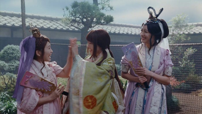 (左から)川栄李奈、有村架純、菜々緒(提供写真)