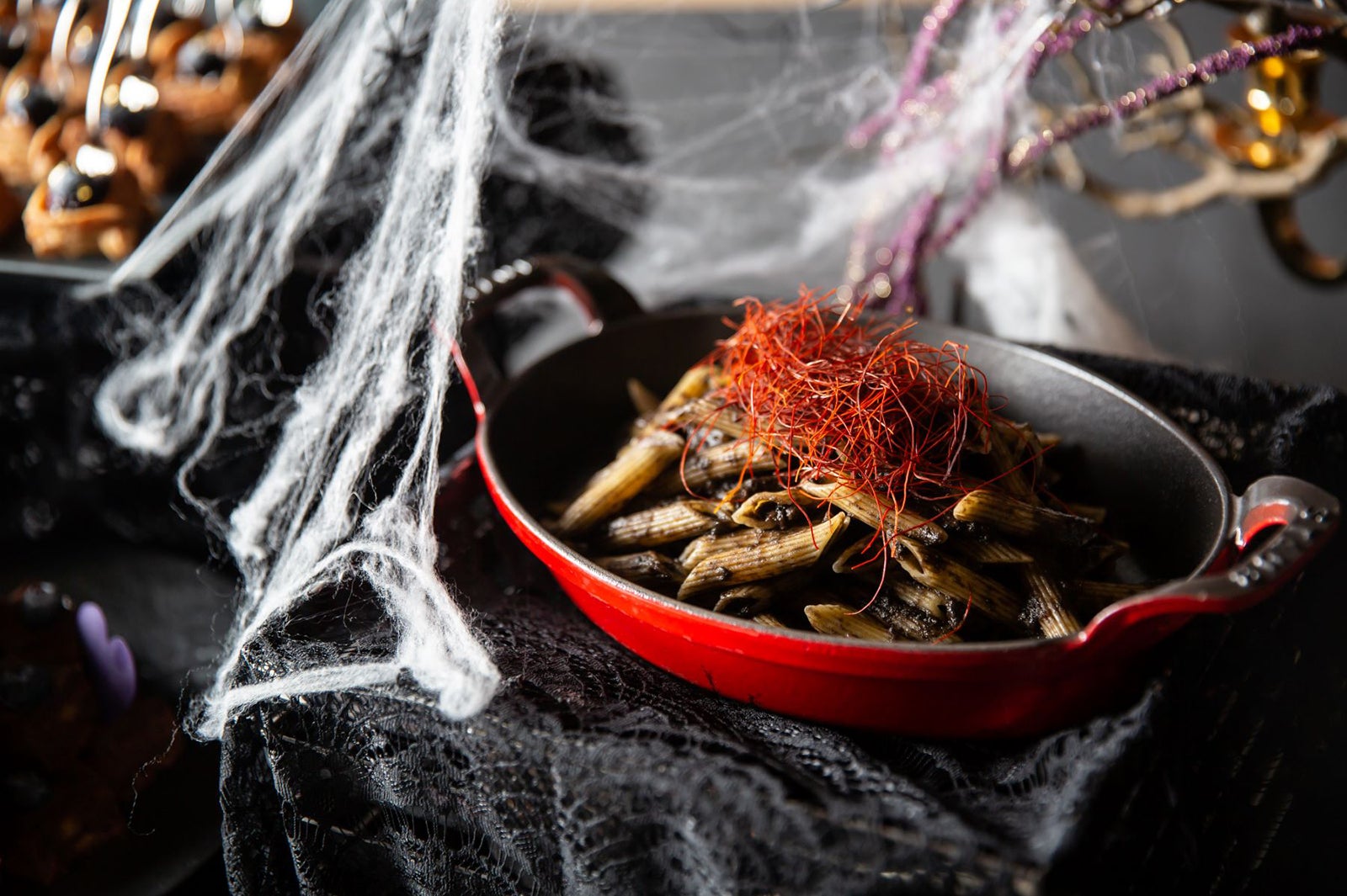 ダークプリンセスのナイトスイーツパーティー／画像提供：ベストブライダル