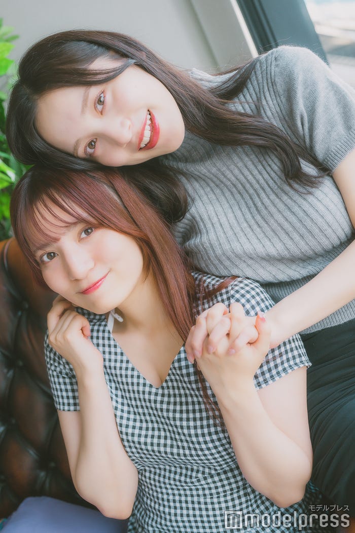 都丸亜華梨、都丸紗也華(C)モデルプレス