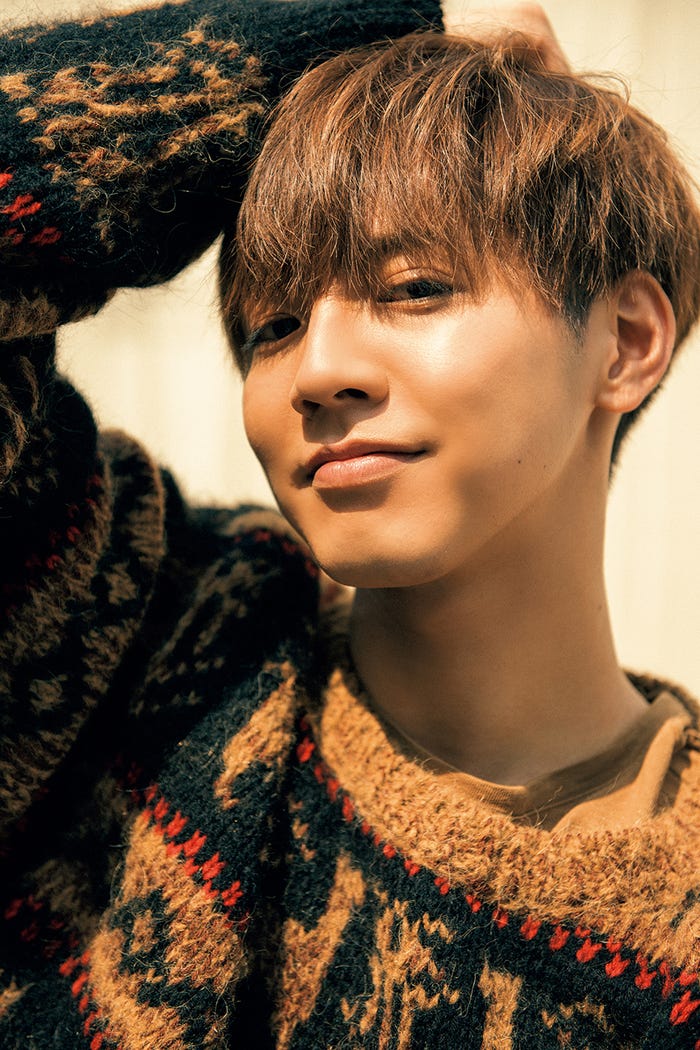 片寄涼太1st写真集「グッバイ、ホワイト」(KADOKAWA)誌面カット(提供画像)