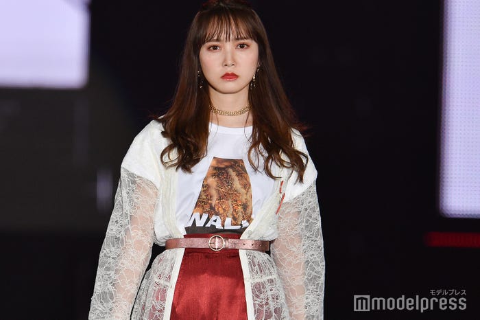 加藤史帆(C)モデルプレス