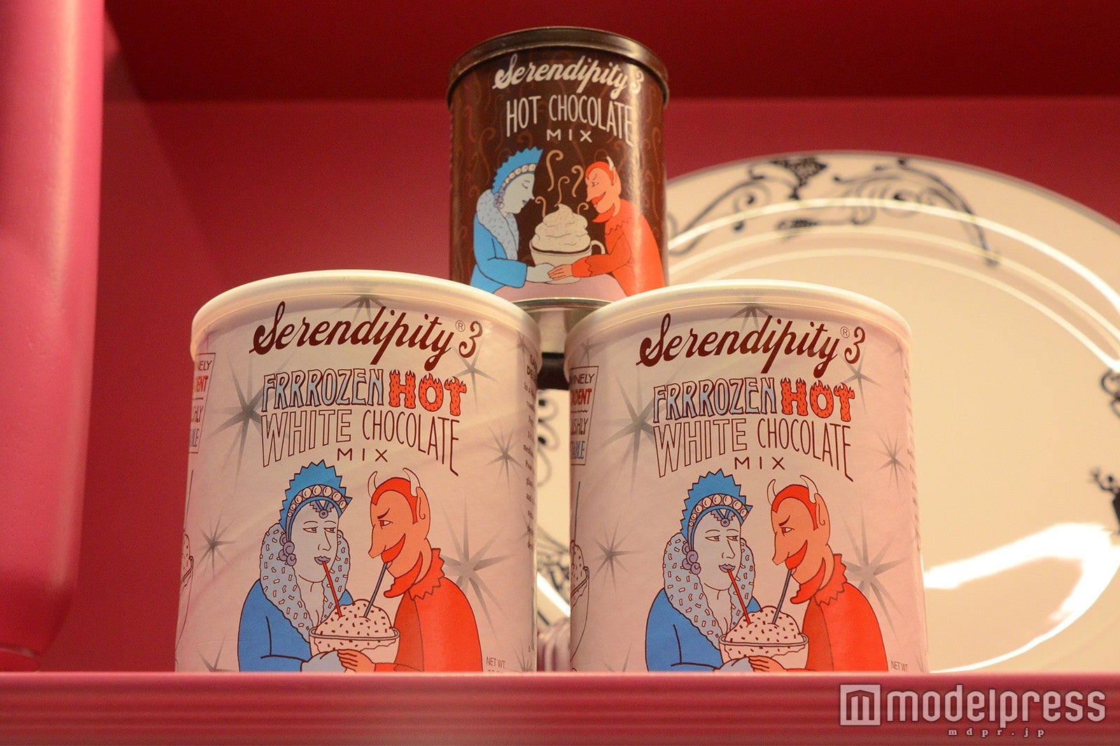 セレンディピティスリー（C）モデルプレス