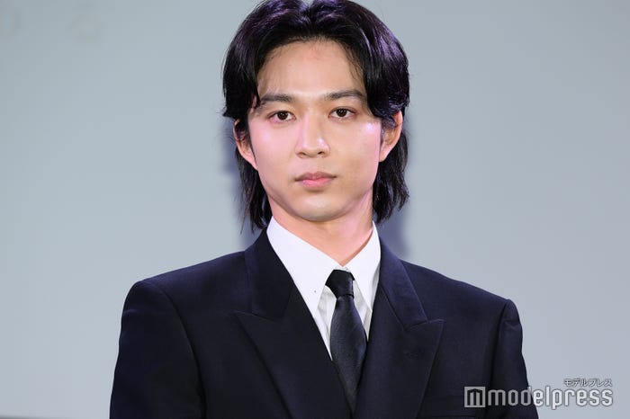 鈴木仁(C)モデルプレス