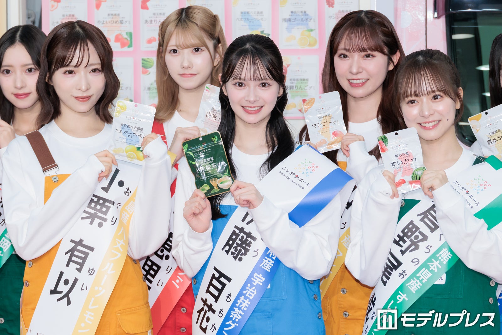 小栗有以、伊藤百花、倉野尾成美（C）モデルプレス