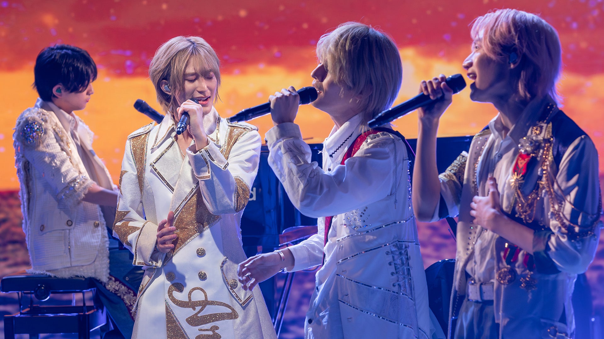 B&ZAI（C）Storm Labels Inc.