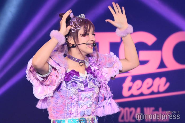 しなこ(C)モデルプレス