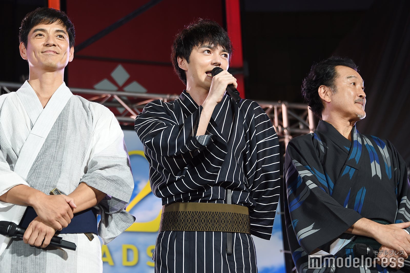 （左から）沢村一樹、林遣都、吉田鋼太郎 （C）モデルプレス