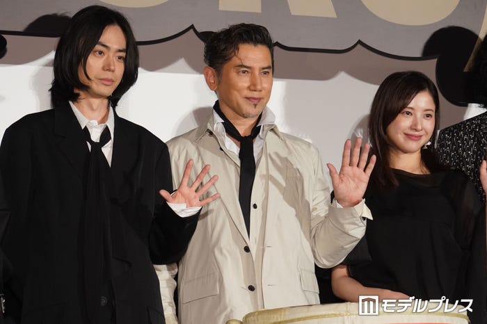 菅田将暉、本木雅弘、吉高由里子(C)モデルプレス