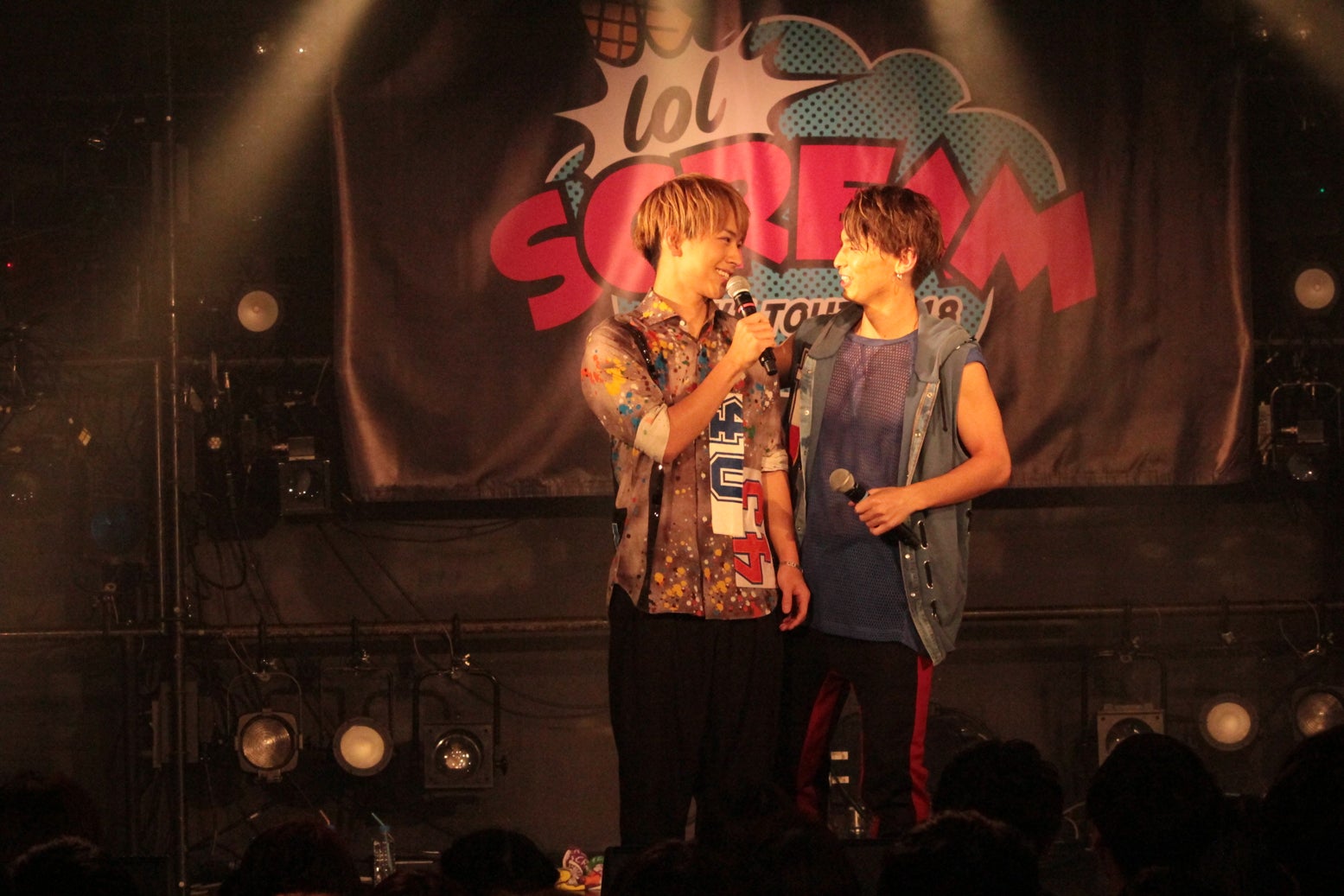 lol（画像提供:avex）