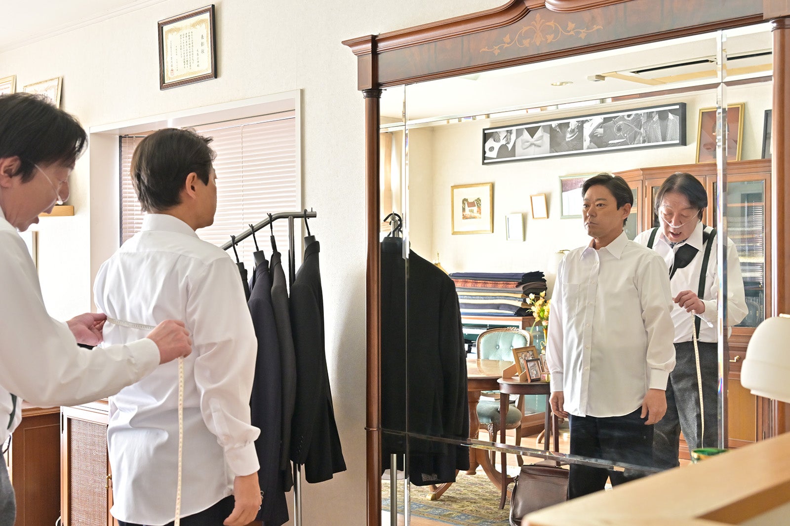 古田新太、阿部サダヲ「不適切にもほどがある！」第5話より（C）TBS