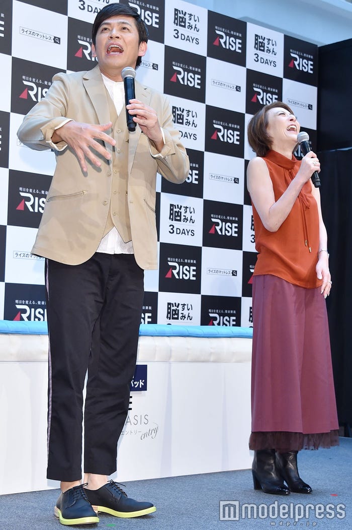 岡田圭右、西川史子(C)モデルプレス