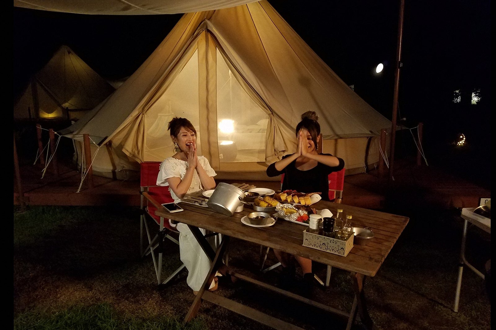 （左から）舟山久美子、池田美優（C）TBS