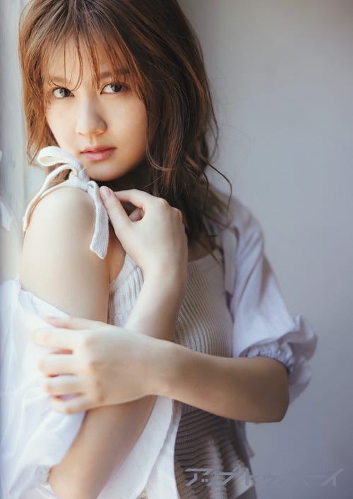 乃木坂46中村麗乃 覚醒 した姿 硬い殻のように抱きしめたい ソロ歌唱秘話も モデルプレス 乃木坂46中村麗乃 覚醒 した姿 硬い殻のように抱きしめたい ソロ歌唱秘話も モデルプレス