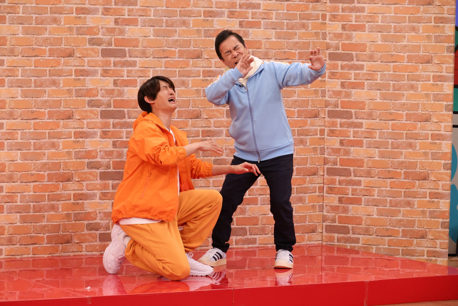 向井康二、岡村隆史（C）カンテレ