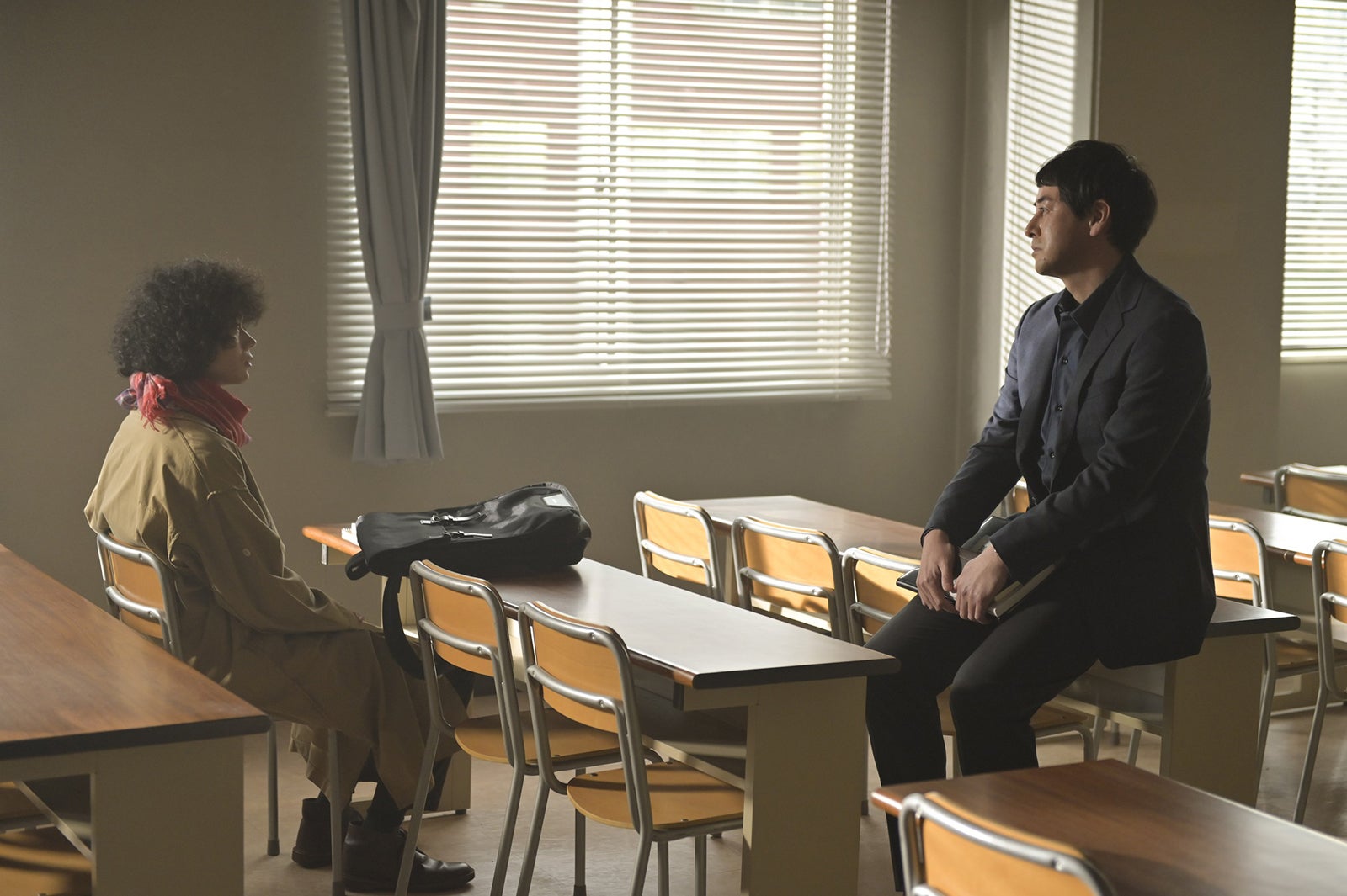 菅田将暉、鈴木浩介／「ミステリと言う勿れ」第10話より（C）田村由美／小学館 （C）フジテレビジョン